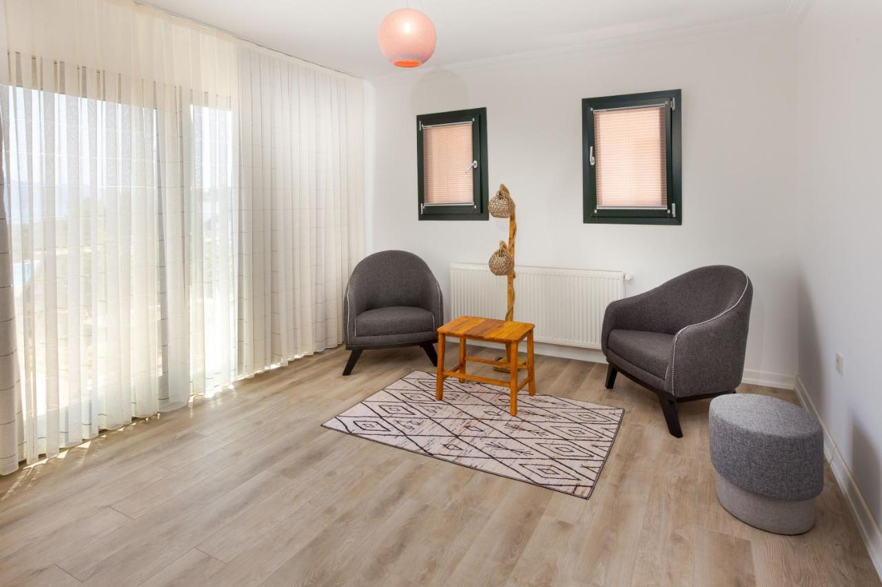 Beacon Hill Suites Акиака Екстериор снимка