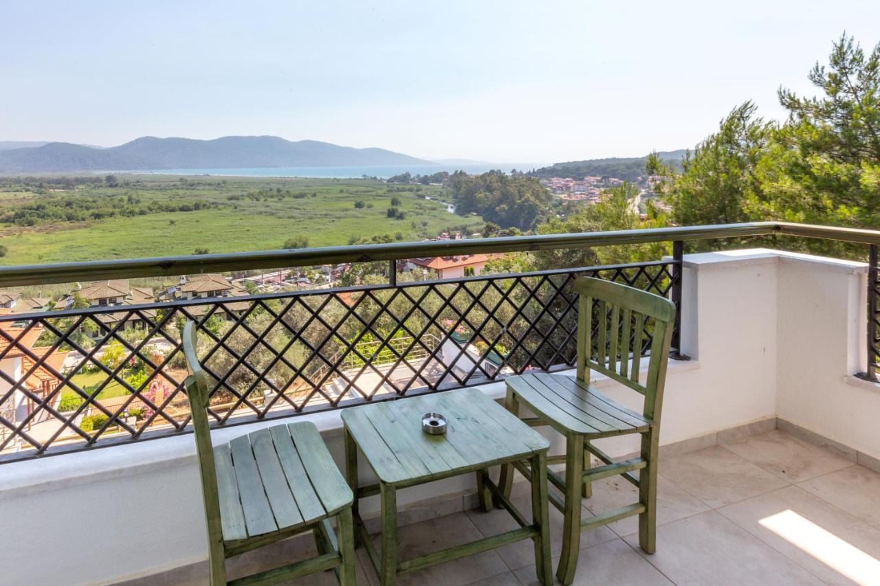 Beacon Hill Suites Акиака Екстериор снимка
